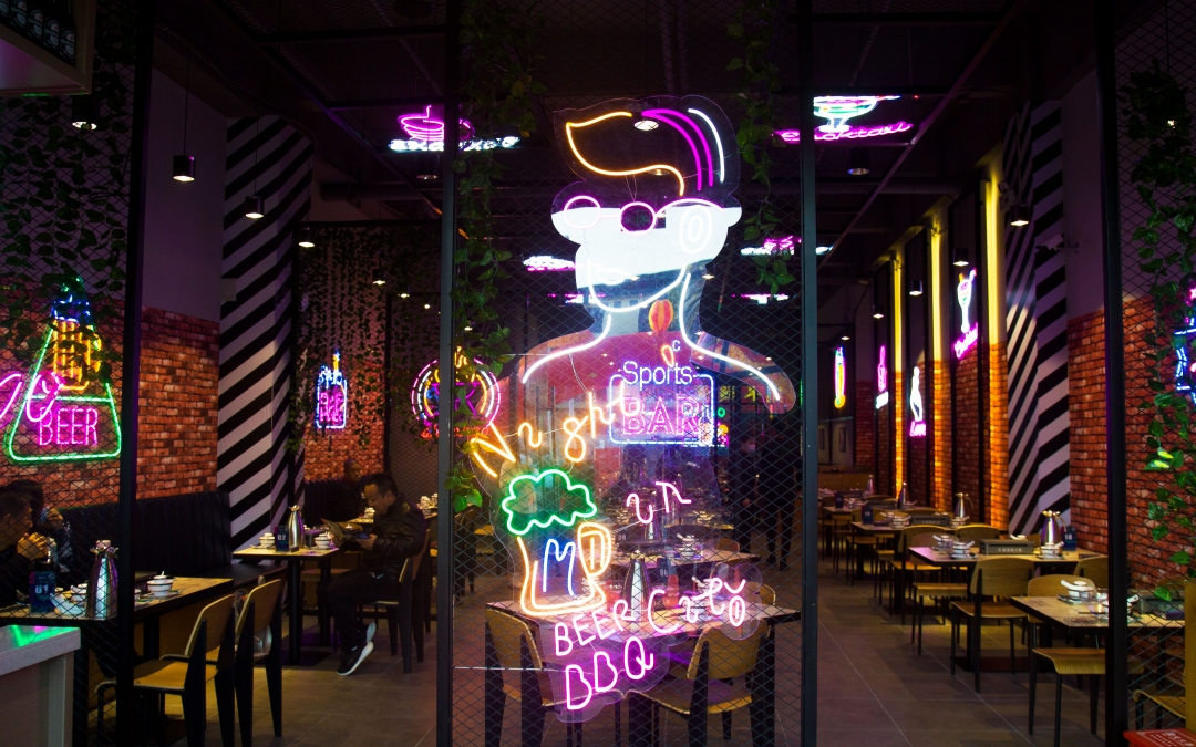 项目交付｜超飒工业风，盛泰路八号烧烤店装修给你意外惊喜