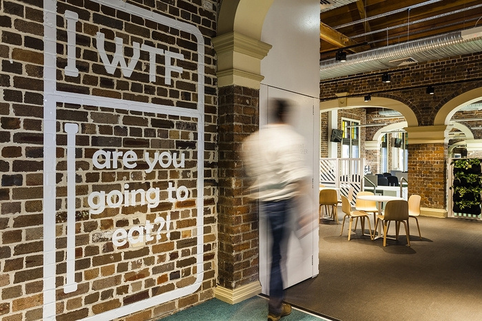 Wotif 集团办公室设计，色彩缤纷的办公环境