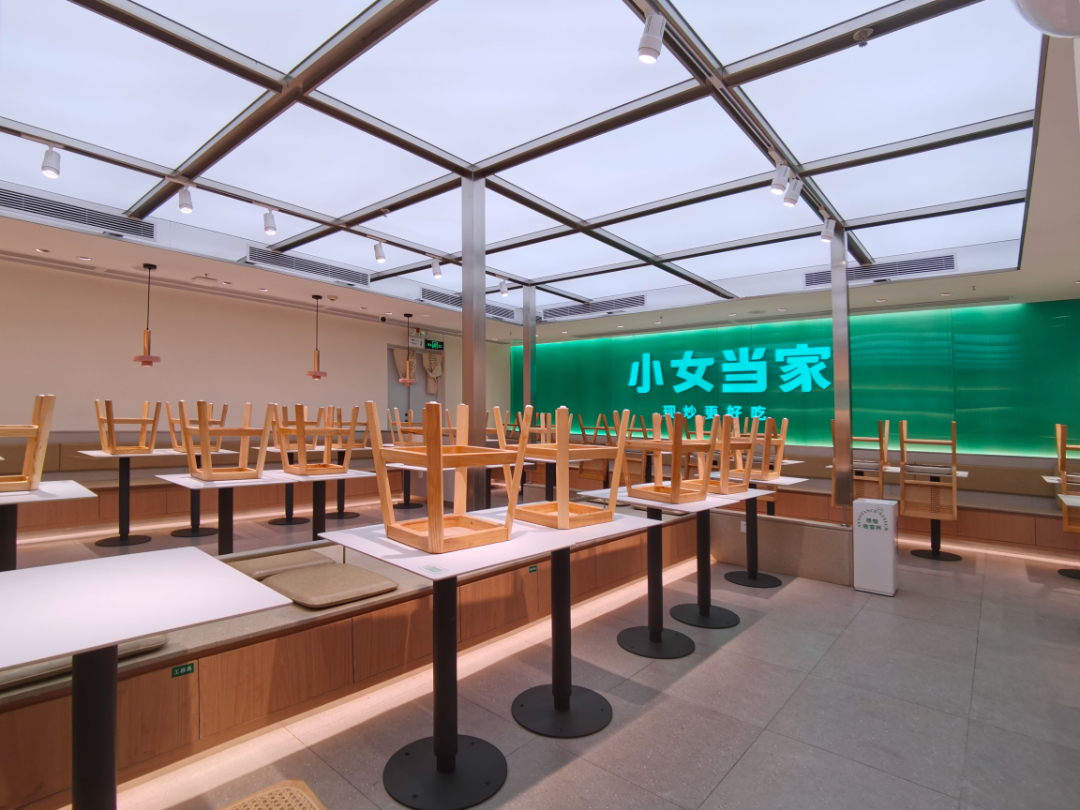 轻松易筑项目交付，连锁快餐品牌“小女当家”新店来啦！