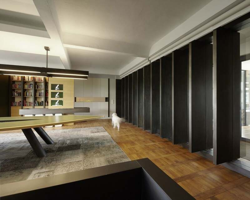 优雅木质风的汉堡办公室装修空间