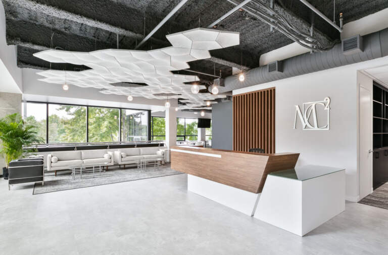 MC²办公室迁移设计，构思团队协作与创造性