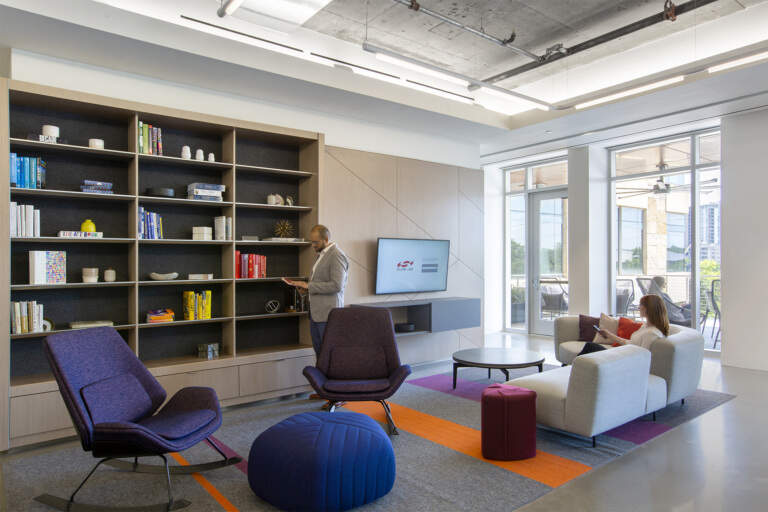 Silicon Labs办公室装修改造，现代办公室装修设计