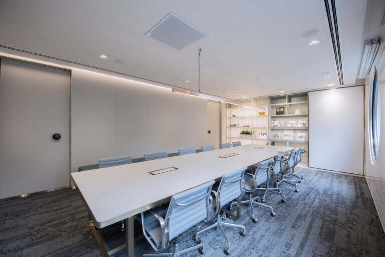 格罗夫纳办公室装修改造，设计出现代舒适感效果