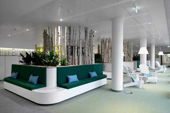 飞利浦总部办公室装修设计，采用文创风格展现出灵活