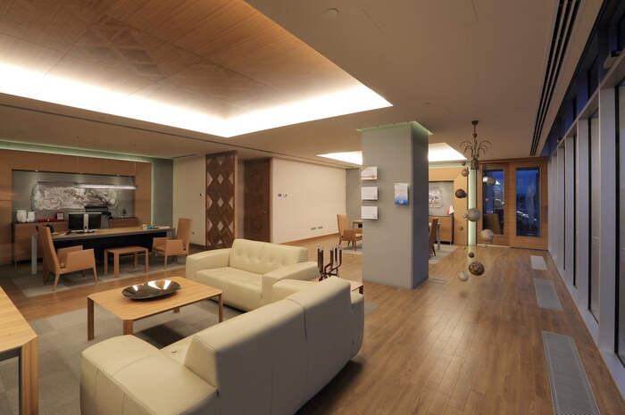 Ertunç Özcan总部办公室装修设计，采用高质材料装修出商务风