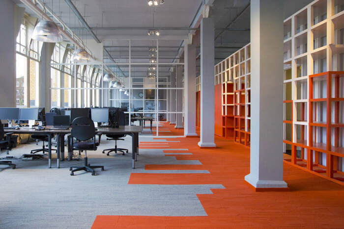 Sterk Werk办公室装修改造，工业风元素环境