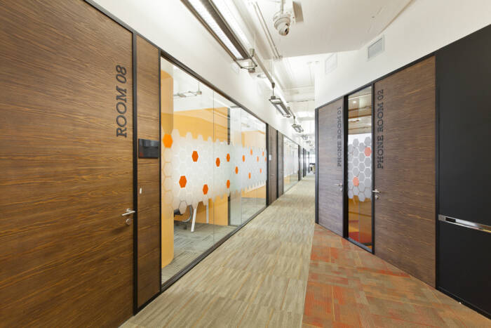 数码港办公室装修设计，创造出传导性办公环境