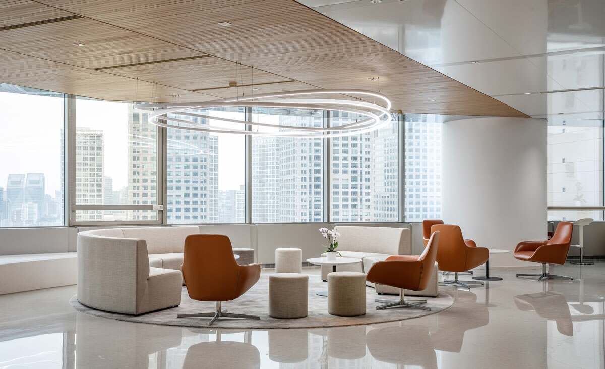 现代极简又高级办公室设计效果创造更好的办公环境