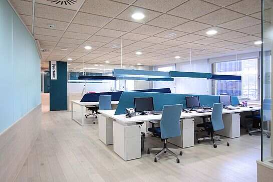 现代简约办公室装修设计的重点是什么？