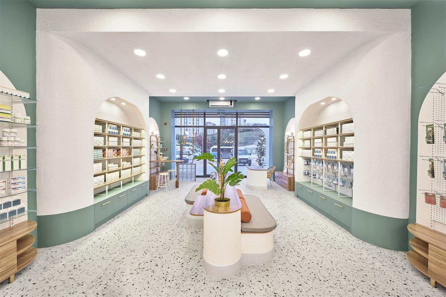 是时候喜欢上这个清新绿色调的药店设计了！