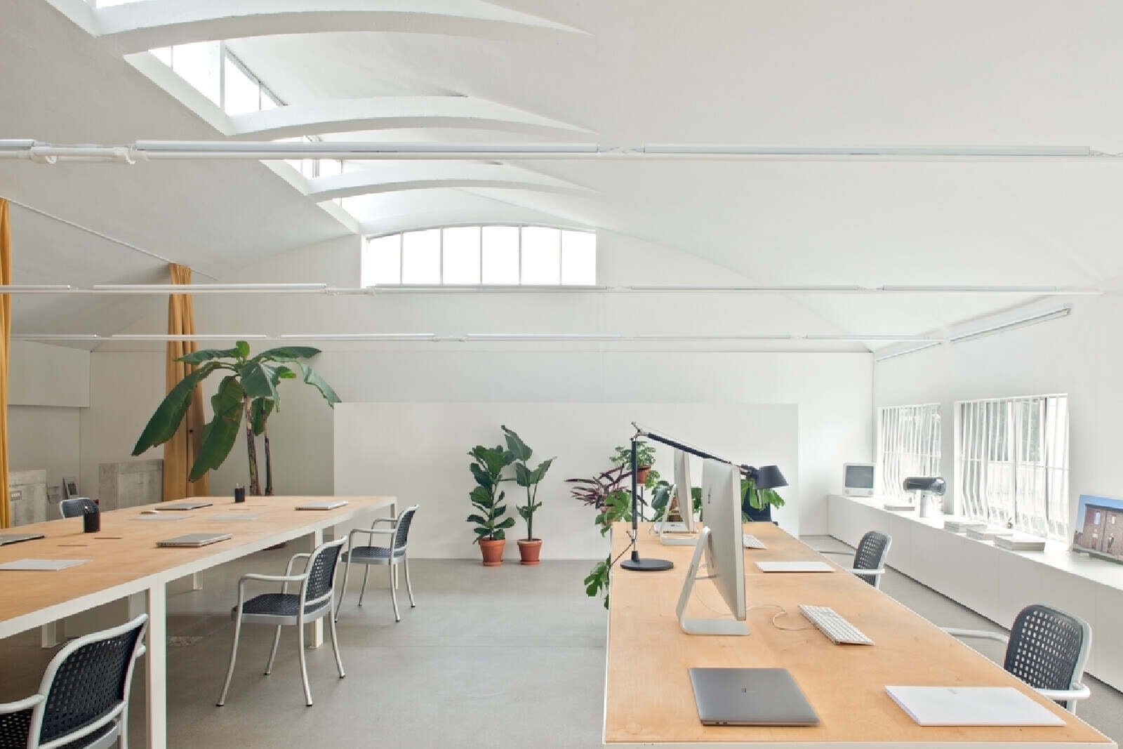 办公室装修设计如何布局最大化空间