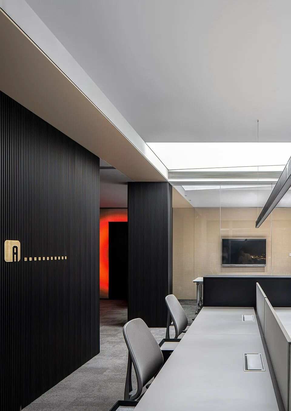设计赏析丨有冲击力的设计-深圳公司办公室装修