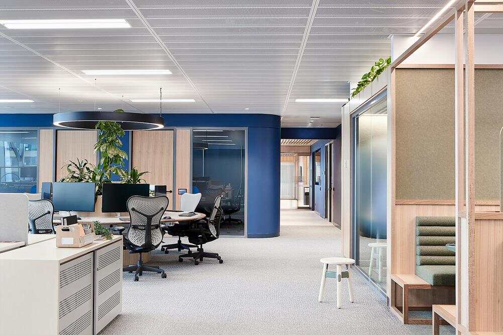 专业团队打造理想工作空间丨办公室装修设计公司
