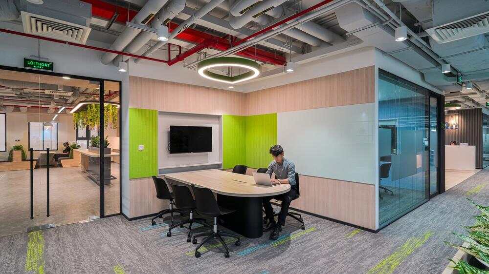 充满活力丨色彩与元素在办公室装修设计中的运用