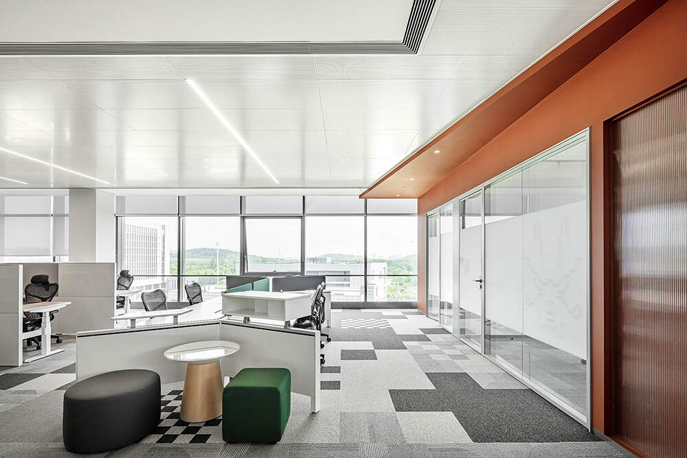 突破传统，引领办公空间设计潮流丨办公室装修设计公司