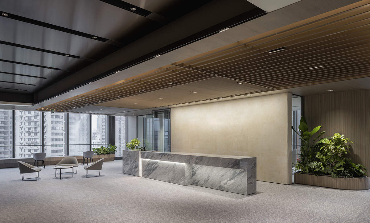 个性化的深圳办公室装修，让办公空间充满更多的温馨